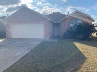 1308 Sierra Blanca Drive, Fort Worth, TX 76028