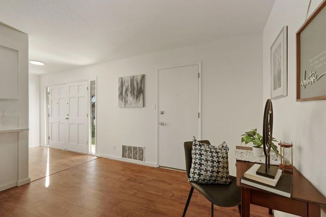 2127 Oxford Way, Lodi, CA 95242