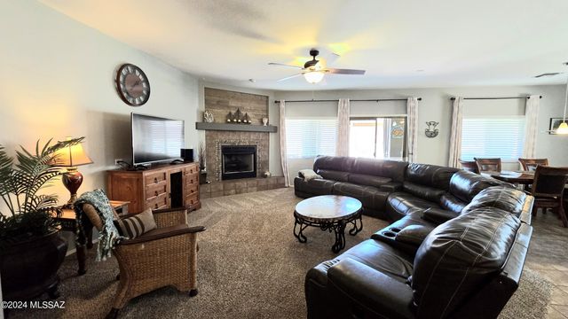 3725 E Northern Dancer Road, Tucson, AZ 85739