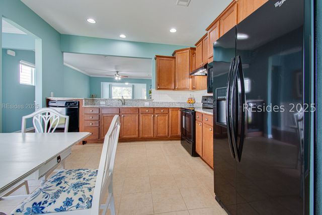 25 Wild Strawberry Ln, Bluffton, SC 29909