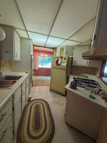 2247 Oakridge Drive, Farwell, MI 48622