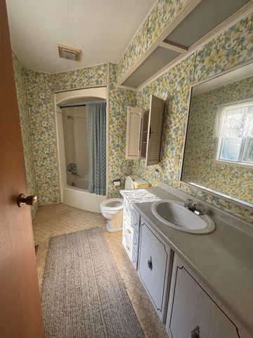 2247 Oakridge Drive, Farwell, MI 48622