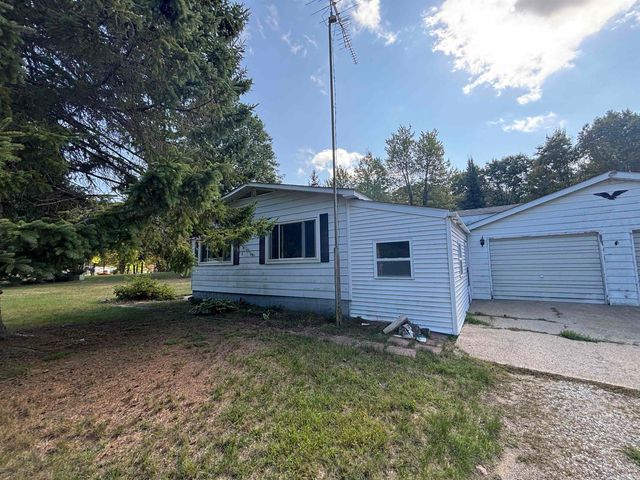 2247 Oakridge Drive, Farwell, MI 48622