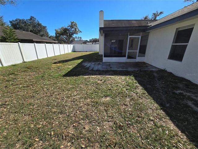 2106 DARLINGTON OAK DRIVE, Seffner, FL 33584