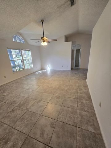2106 DARLINGTON OAK DRIVE, Seffner, FL 33584