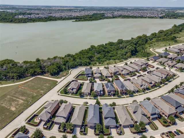 2261 Barx Drive, Little Elm, TX 75068