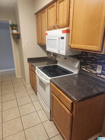 102 Running Brook Rd Unit 102, Hoover, AL 35226