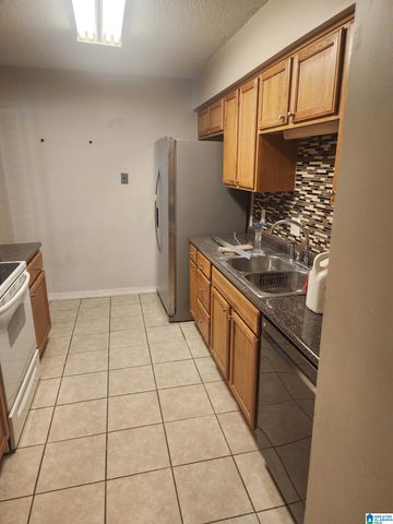 102 Running Brook Rd Unit 102, Hoover, AL 35226