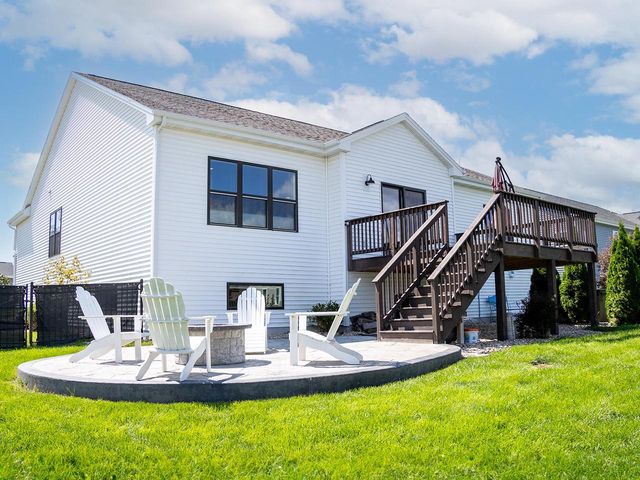 534 Foxfield ROAD, Oregon, WI 53575