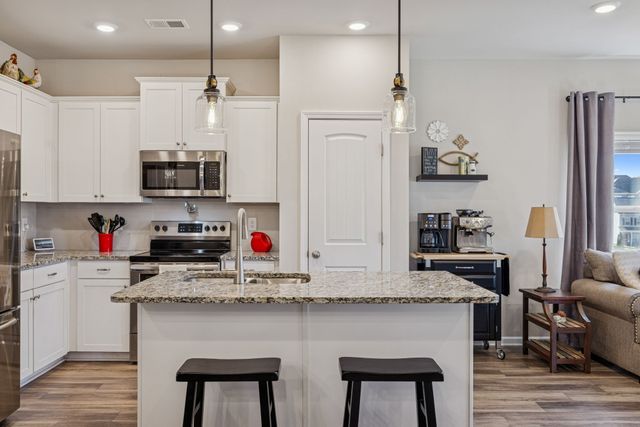 3033 Goodtown Trce, Columbia, TN 38401