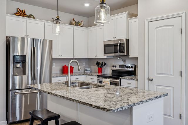 3033 Goodtown Trce, Columbia, TN 38401