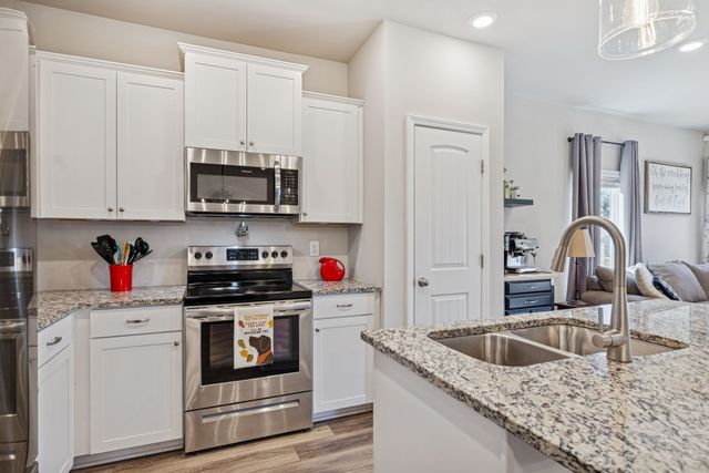 3033 Goodtown Trce, Columbia, TN 38401