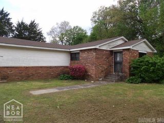 660 W Cherry Street, Piggott, AR 72454