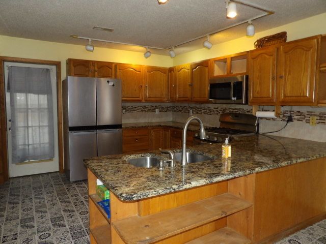 180 Morris Road, Galatia, IL 62935