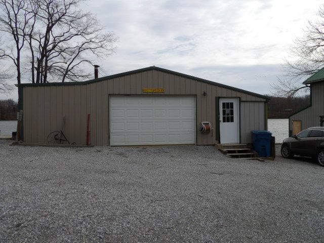 180 Morris Road, Galatia, IL 62935