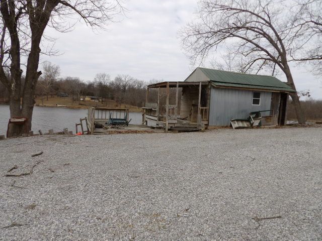 180 Morris Road, Galatia, IL 62935