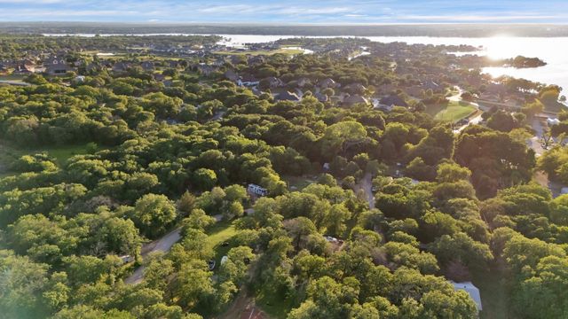 5484 Crest Drive, Fort Worth, TX 76179