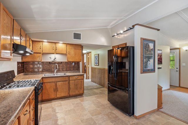 5240 318th Street, Stacy, MN 55079