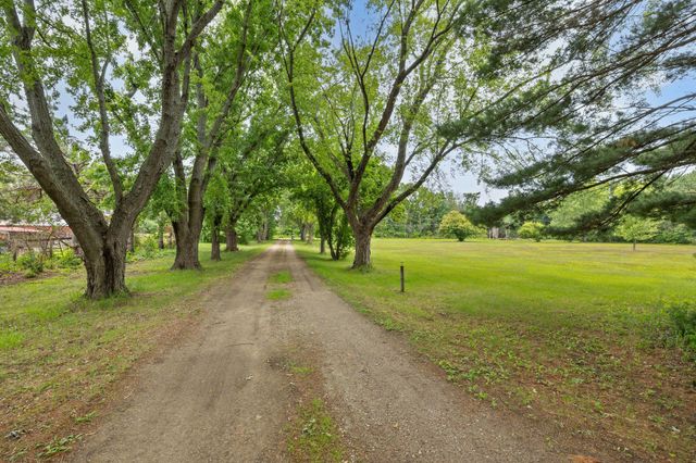 5240 318th Street, Stacy, MN 55079