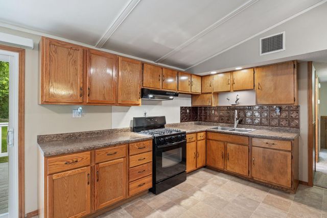 5240 318th Street, Stacy, MN 55079