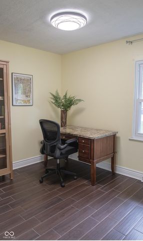 8032 Chiltern Drive, Indianapolis, IN 46268