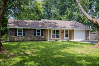 8032 Chiltern Drive, Indianapolis, IN 46268