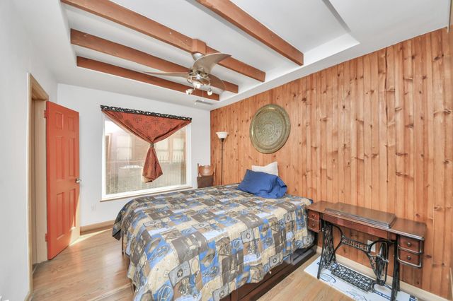 2402 Barbee Street, Houston, TX 77004