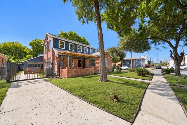 2402 Barbee Street, Houston, TX 77004