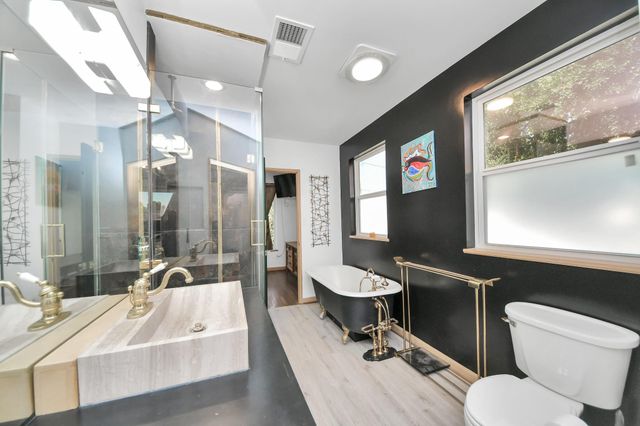 2402 Barbee Street, Houston, TX 77004