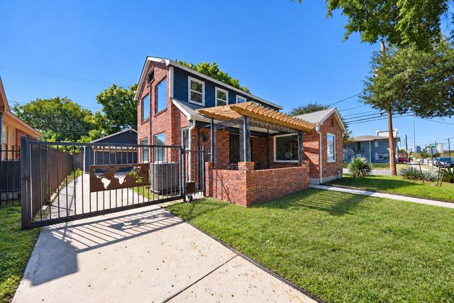 2402 Barbee Street, Houston, TX 77004