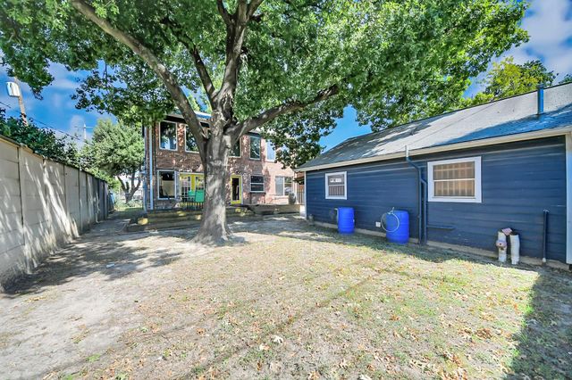 2402 Barbee Street, Houston, TX 77004