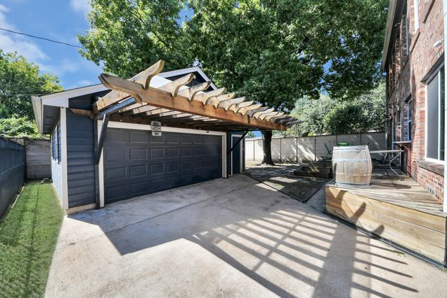 2402 Barbee Street, Houston, TX 77004