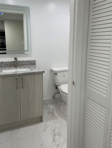 10835 SW 112th Avenue 212, Miami, FL 33176
