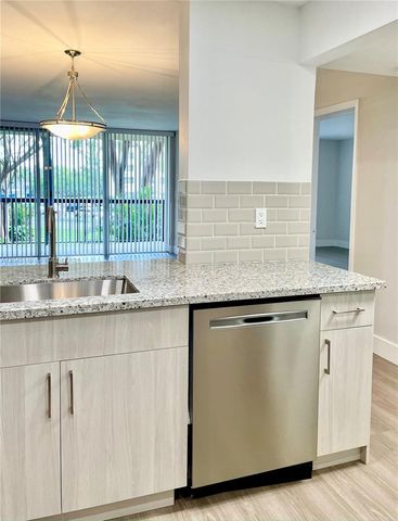 10835 SW 112th Avenue 212, Miami, FL 33176