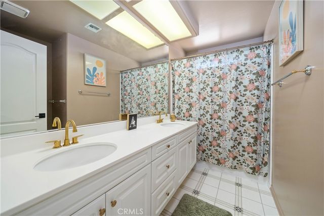 5371 Carmento Drive, Oak Park, CA 91377