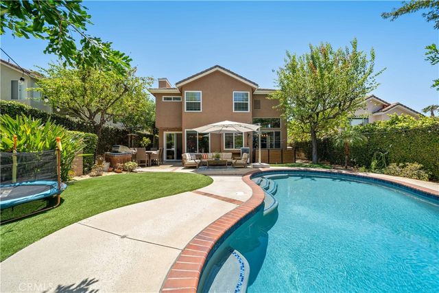 5371 Carmento Drive, Oak Park, CA 91377