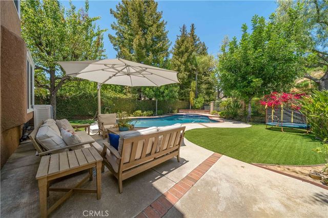 5371 Carmento Drive, Oak Park, CA 91377