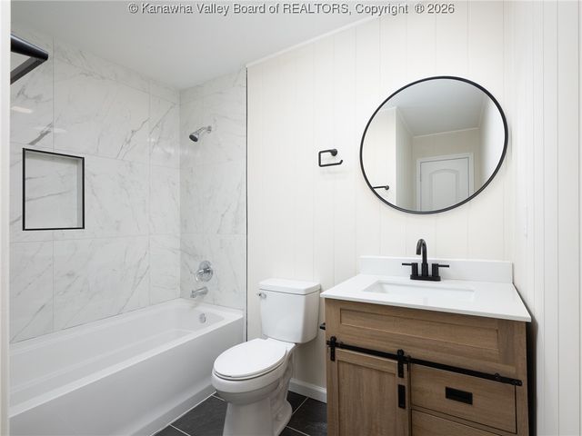 139 Woodland Forest, Winfield, WV 25213