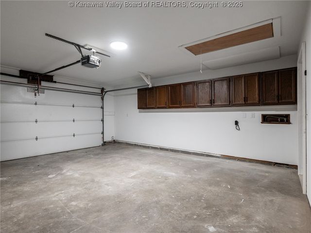 139 Woodland Forest, Winfield, WV 25213