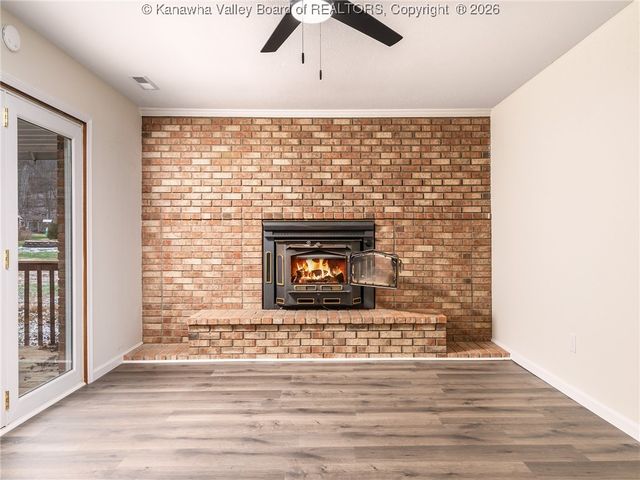 139 Woodland Forest, Winfield, WV 25213