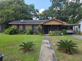 2022 Hathcox Street, Mobile, AL 36617