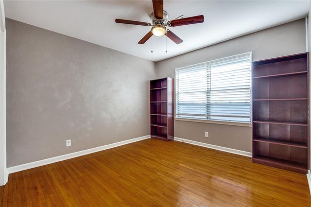 118 Southbrook Circle, Houston, TX 77060