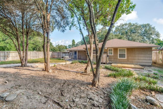 118 Southbrook Circle, Houston, TX 77060