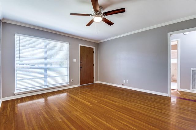 118 Southbrook Circle, Houston, TX 77060