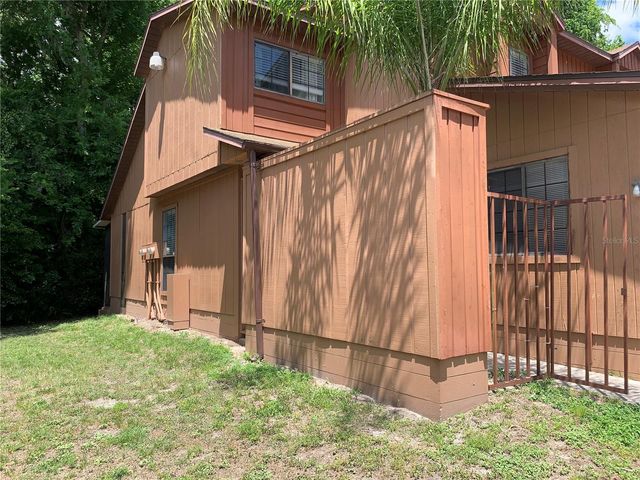 5754 SW 8TH PLACE, Gainesville, FL 32607