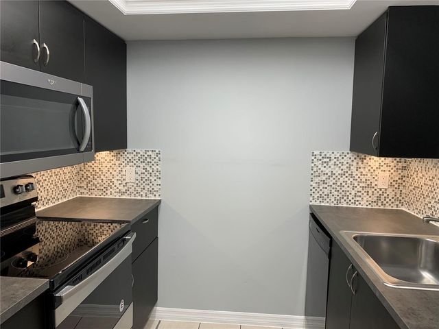 5754 SW 8TH PLACE, Gainesville, FL 32607