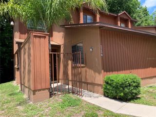 5754 SW 8TH PLACE, Gainesville, FL 32607