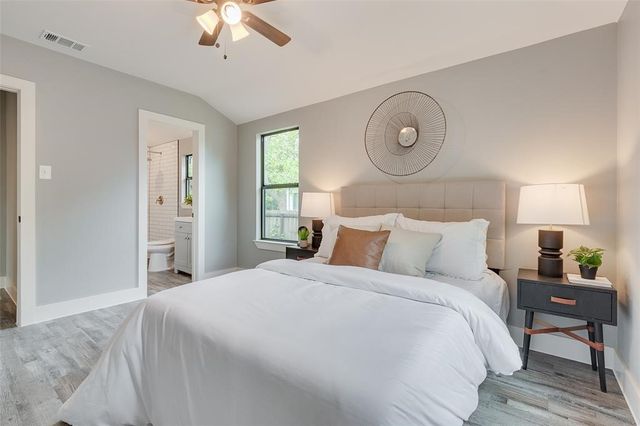 2124 Tisinger Avenue, Dallas, TX 75228