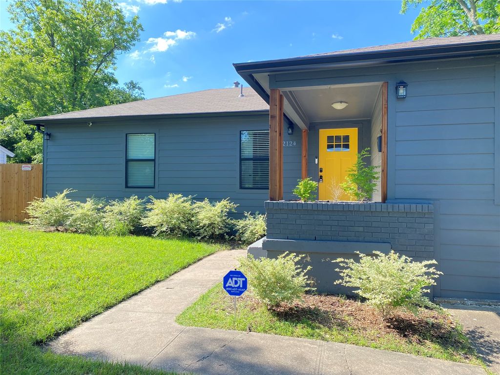 2124 Tisinger Avenue, Dallas, TX 75228