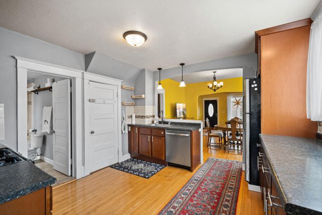 158 Morton Street W, Saint Paul, MN 55107